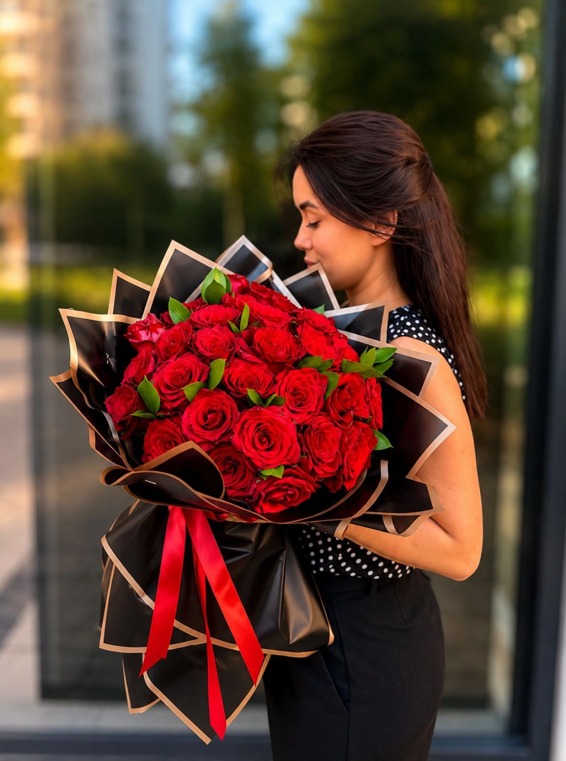 31 Kırmızı  Gül Buketi
